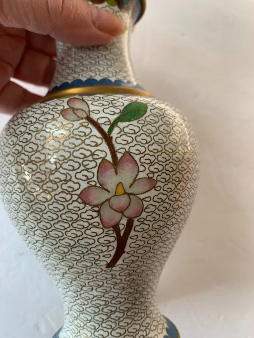 VINTAGE CLOISONNÉ FLOWER FLORAL ENAMEL BRASS VASE MID-20TH CENTURY  HAND-CRAFTED